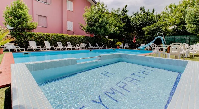 Sympathy Family Hotel - Image 1