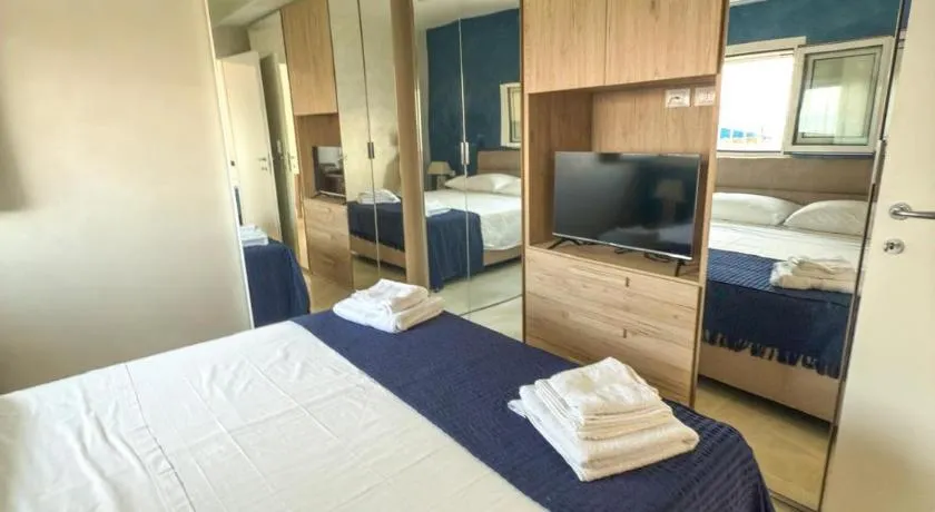 Terracina Seaside Apartments - Image 1