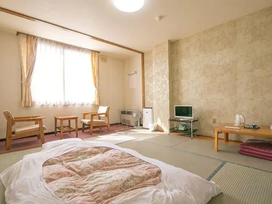 Onsen Hotel Tsutsujisou - Image 1