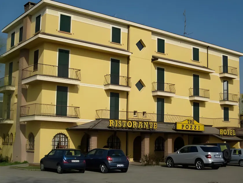 Albergo Tre Pozzi - Image 1
