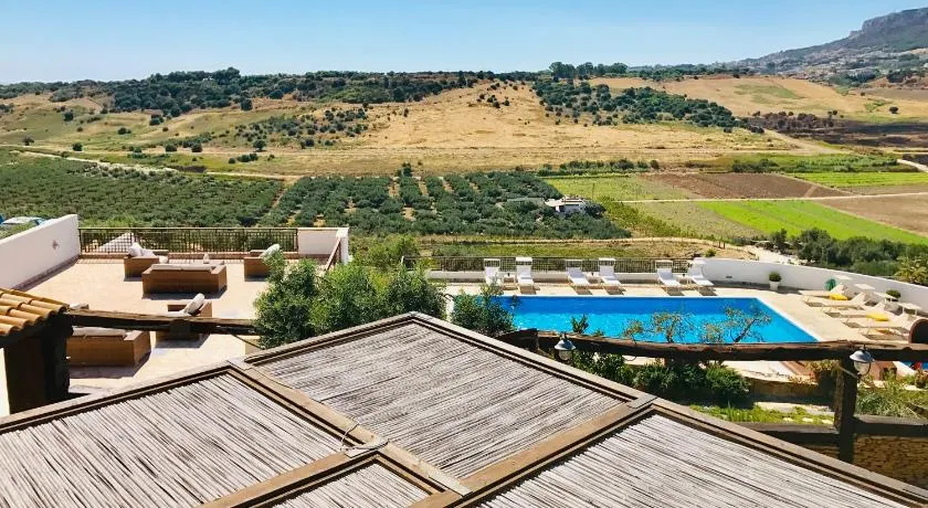Tenuta Carabollace - Image 1