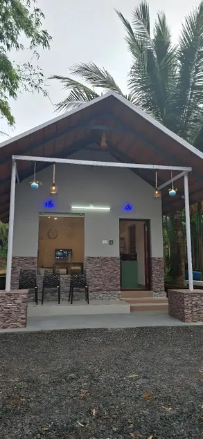 Relax at Riverside Retreat - Image 1