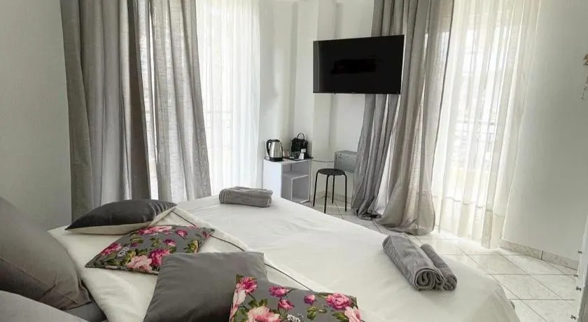 ALEKA KOTSI ROOMS - Image 1