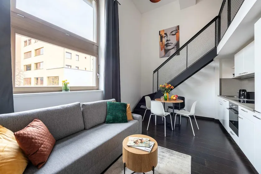 Luxury Family Apartment On Krizikova St - Image 1