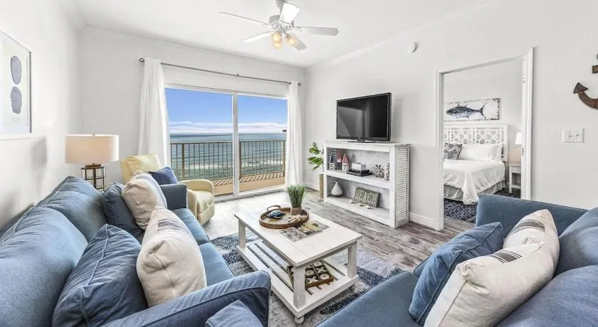 Crystal Shores 606 - Image 1