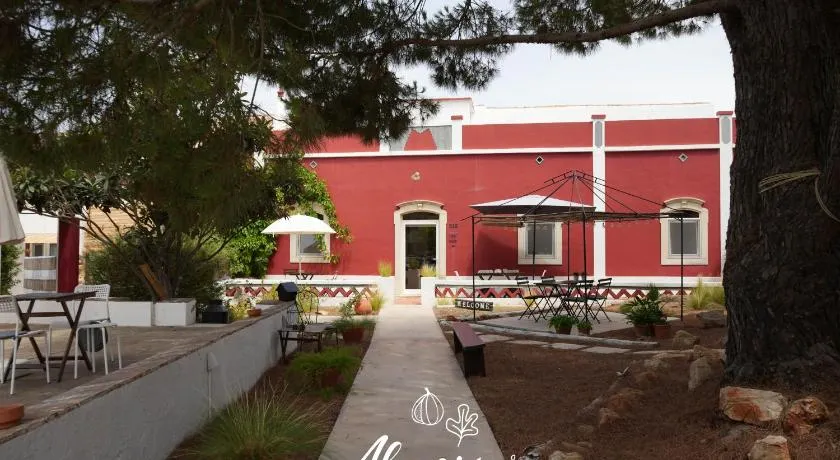Guest House Almeixar - Image 1