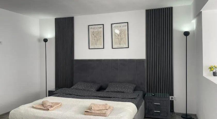Cristal Residence - Image 1