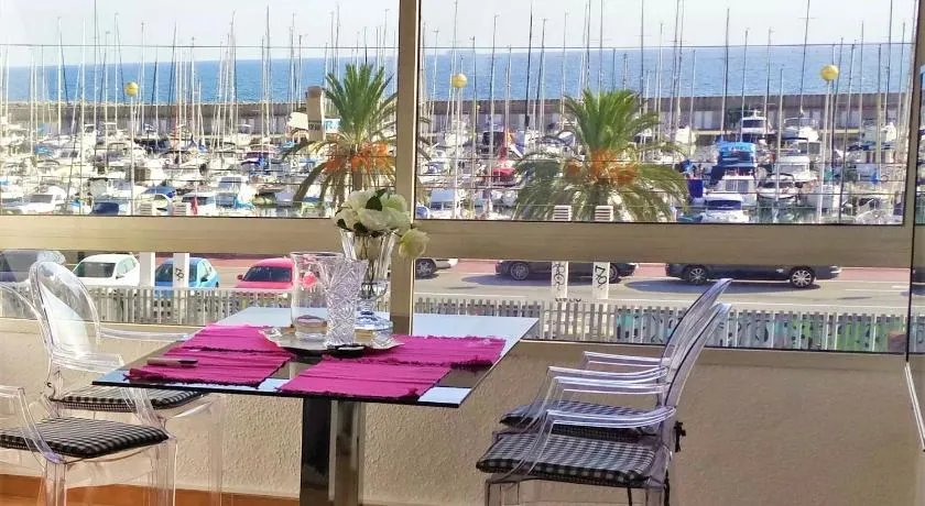 CRISTINA PORT & BEACH-apartment - Image 1