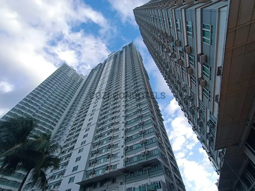 The Beacon Makati by mvmtransient - Image 1