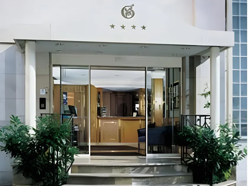 Greifensteiner Hof - Image 1
