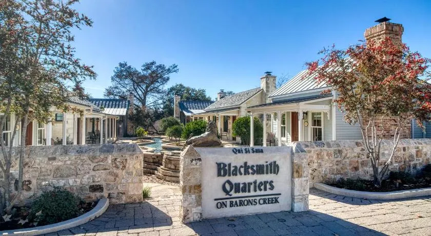 Blacksmith Quarter's on Barons Creek - Image 1