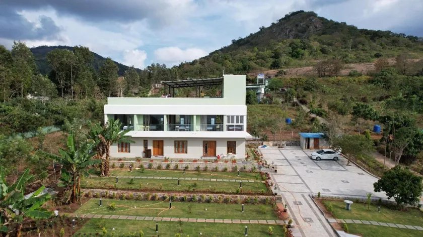 The Valley Rose Farmstay - Image 1