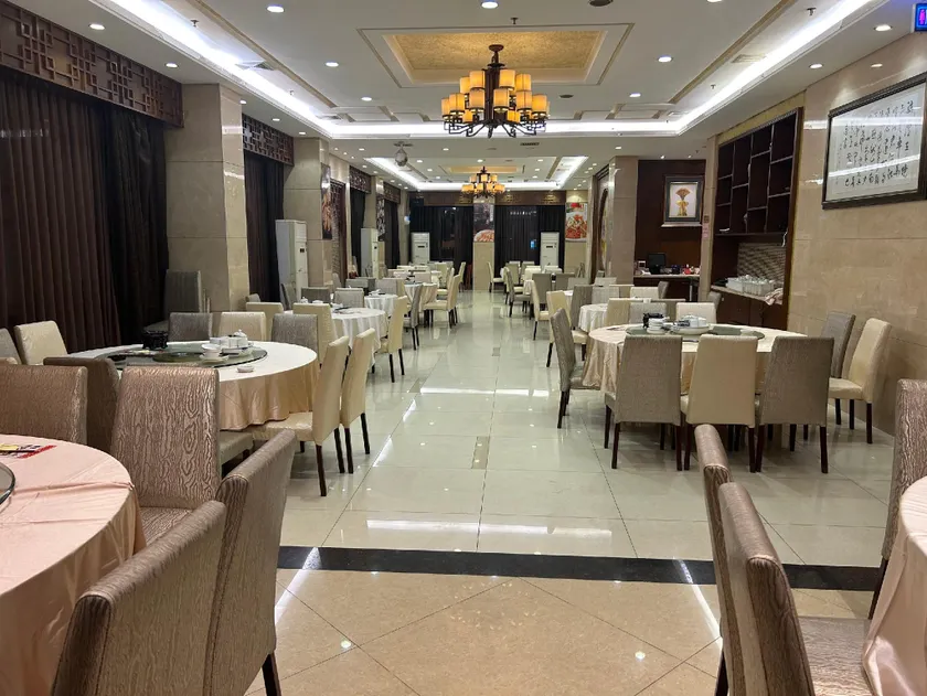 United Star Hotel - Image 1