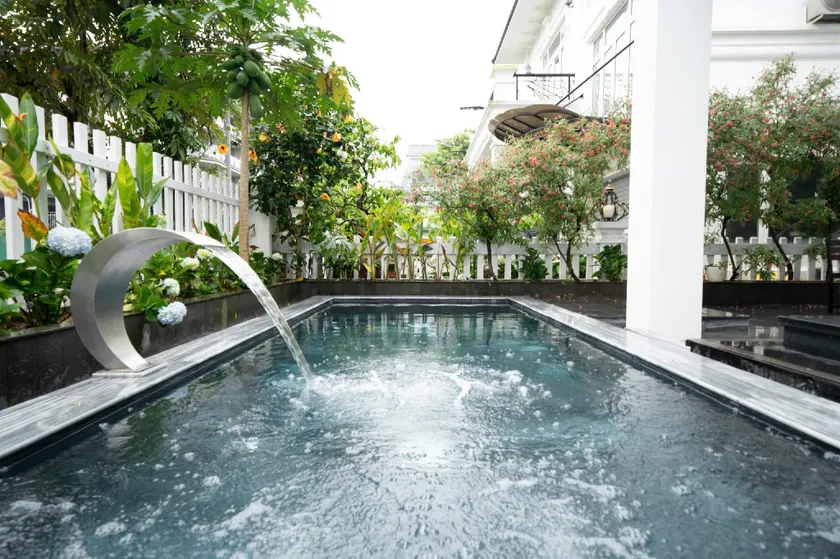 DELUXE VILLA 2 có 5 phòng ngủ trung tâm tp - Image 1