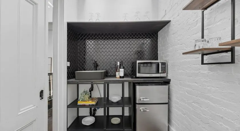 The Perfect Apt for Large Groups Sleeps 10 - Image 1