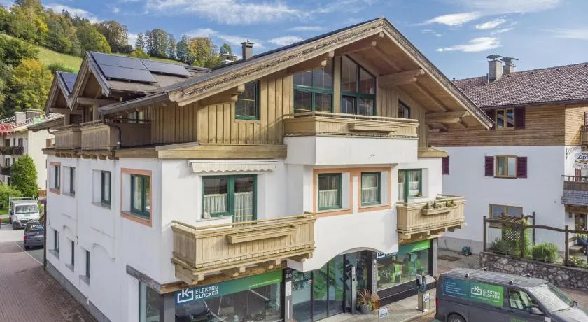 Penthouse Petra - Image 1