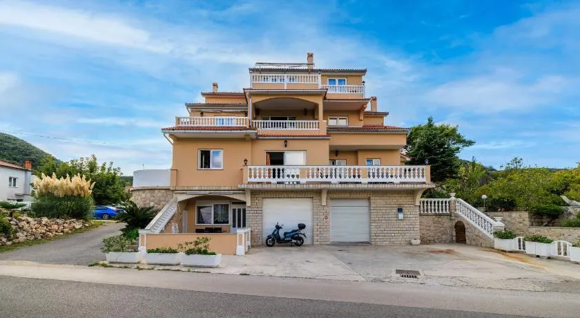 Apartments Mig - Image 1