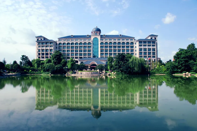Evergrande Hotel Chengdu Jintang - Image 1