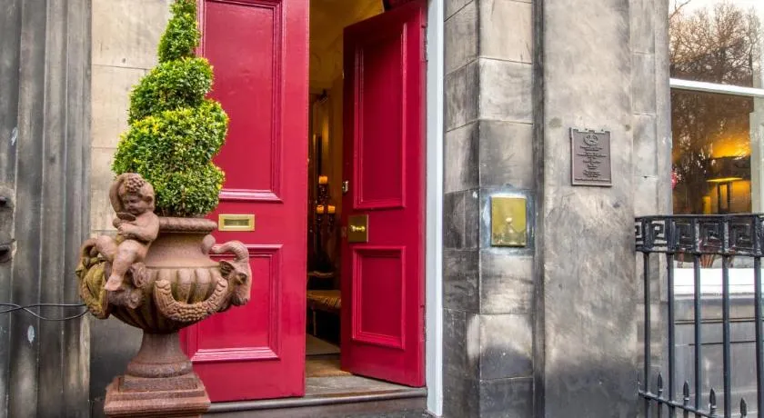 Six Brunton Place Guest House - Image 1