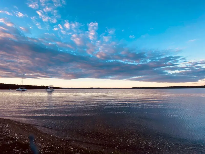 Seabreeze Bungalow - Lakeview Sunset Delight at Sunshine on Lake Macquarie - Image 1