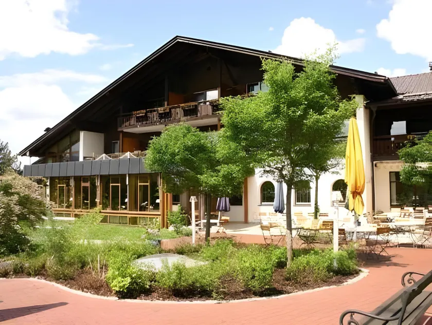 Hotel Alpenblick - Image 1