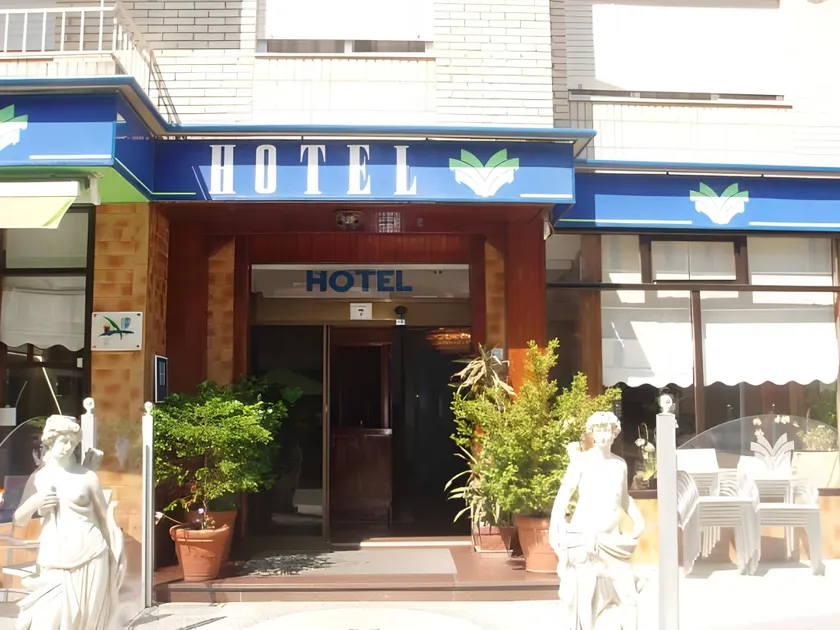 Hotel Las Rocas de Isla - Image 1
