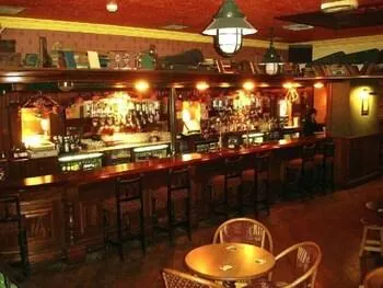 The Farnham Arms Hotel - Image 1