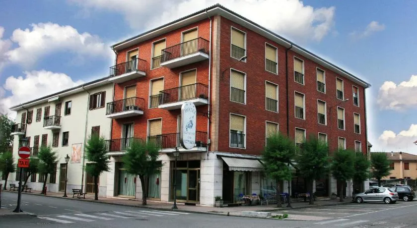 hotel ristorante vittoria - Image 1
