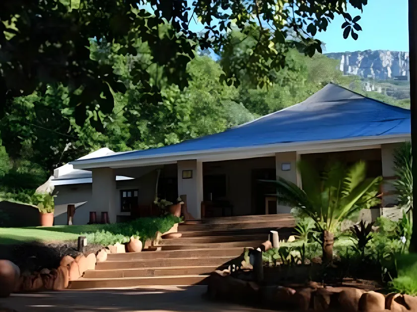 Madi a Thavha Mountain Lodge - Image 1