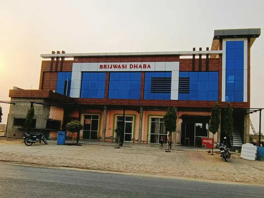 POP Hotel Brijwasi Inn - Image 1