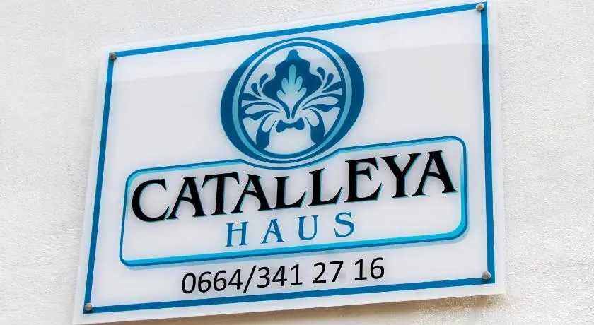Catalleya Haus - Image 1