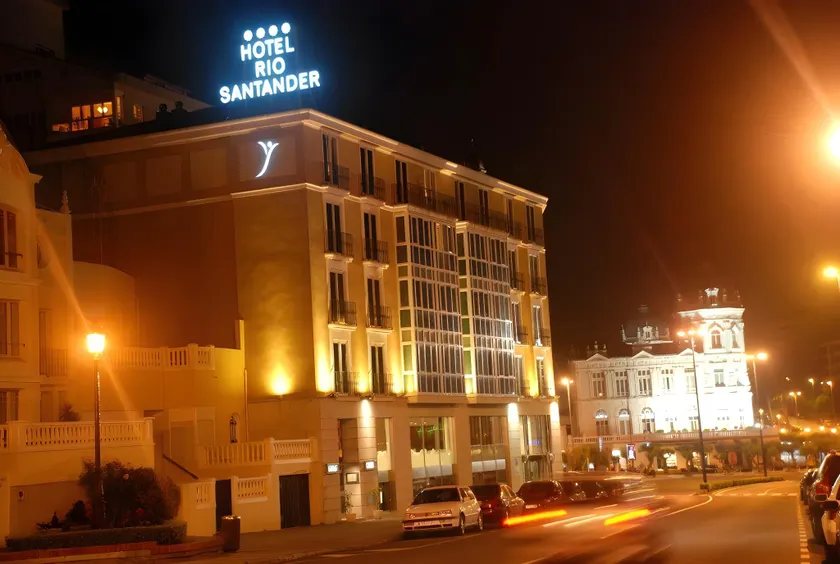 Silken Rio Santander Hotel - Image 1