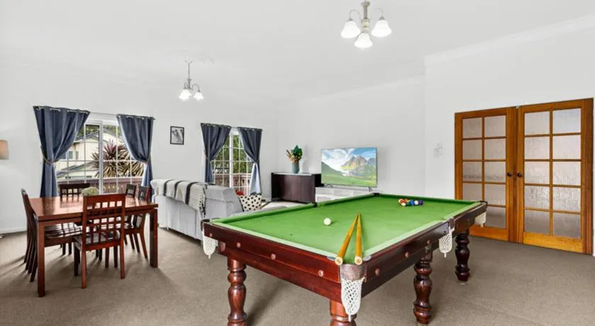 Loftus Spacious Getaway - Image 1