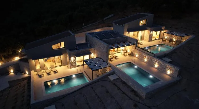 DAELIA Villas - Image 1