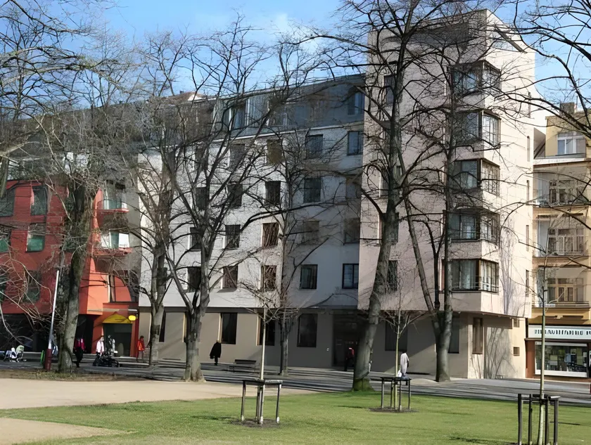 Lazensky Hotel Park - Image 1