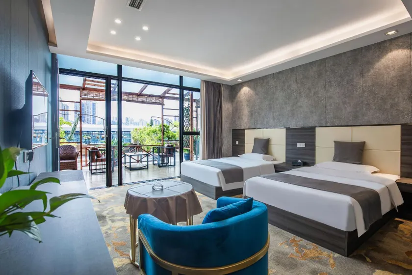 Zizhong Zhongtie Bomei Hotel - Image 1