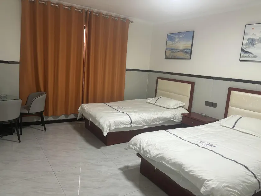 Yiju Hotel (Xingfu Street Branch) - Image 1