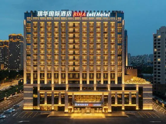RIHA intl Hotel - Image 1
