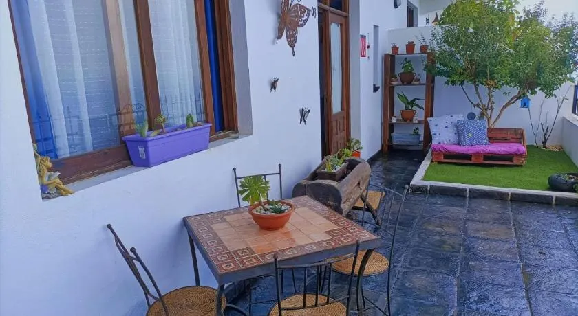 La Casita del acantilado - Image 1
