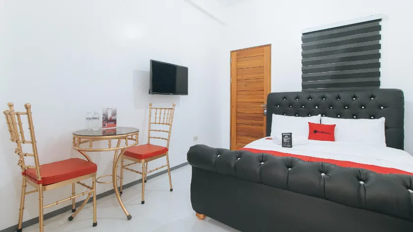 RedDoorz @ St. Catherine Residences Olongapo City - Image 1