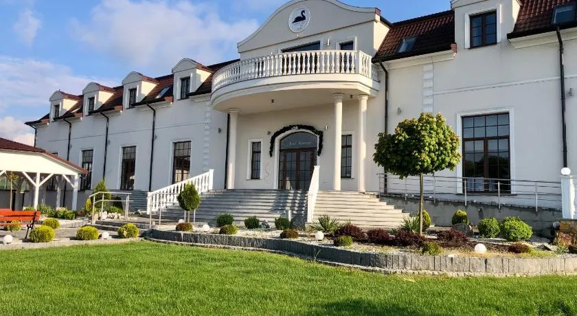 Hotel Nad Stawem - Image 1