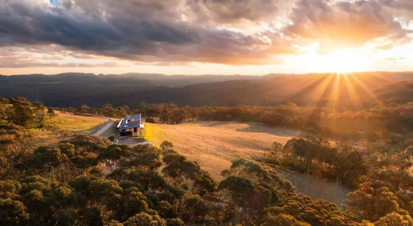Mountain Top Bilpin, Studio 1 Isyd - Image 1