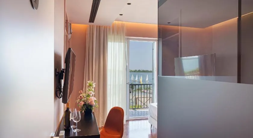 Uefio - Boutique Stay - Image 1