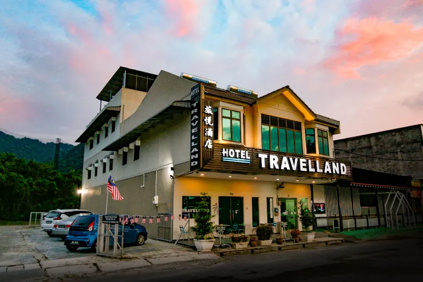 Swing & Pillows - Travelland Hotel, Ipoh - Image 1