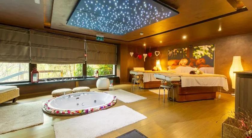 Alpin Aparthotel Ap 508 Poiana Brasov- acces la piscină gratuit - Image 1