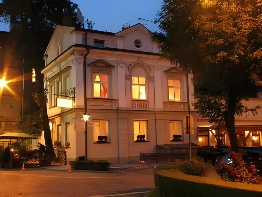 Dom Pugetów - Image 1