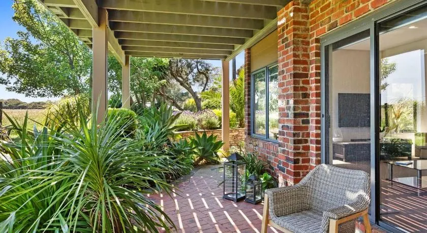 Coastal meets Country at this Ventnor Beach Escape - Image 1