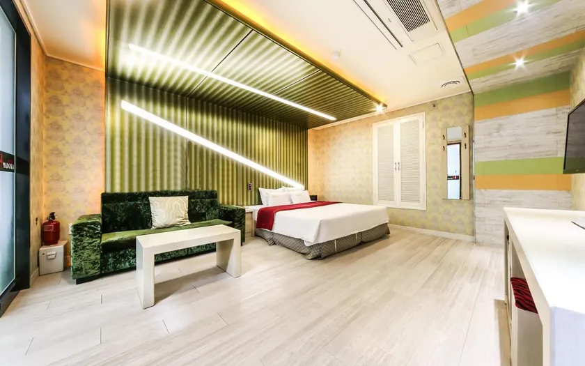 Madoka Motel - Image 1