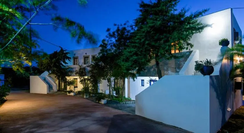 Contaratos Holiday Lettings - Image 1