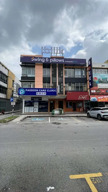 Swing & Pillows - Bukit Tinggi, Klang - Image 1